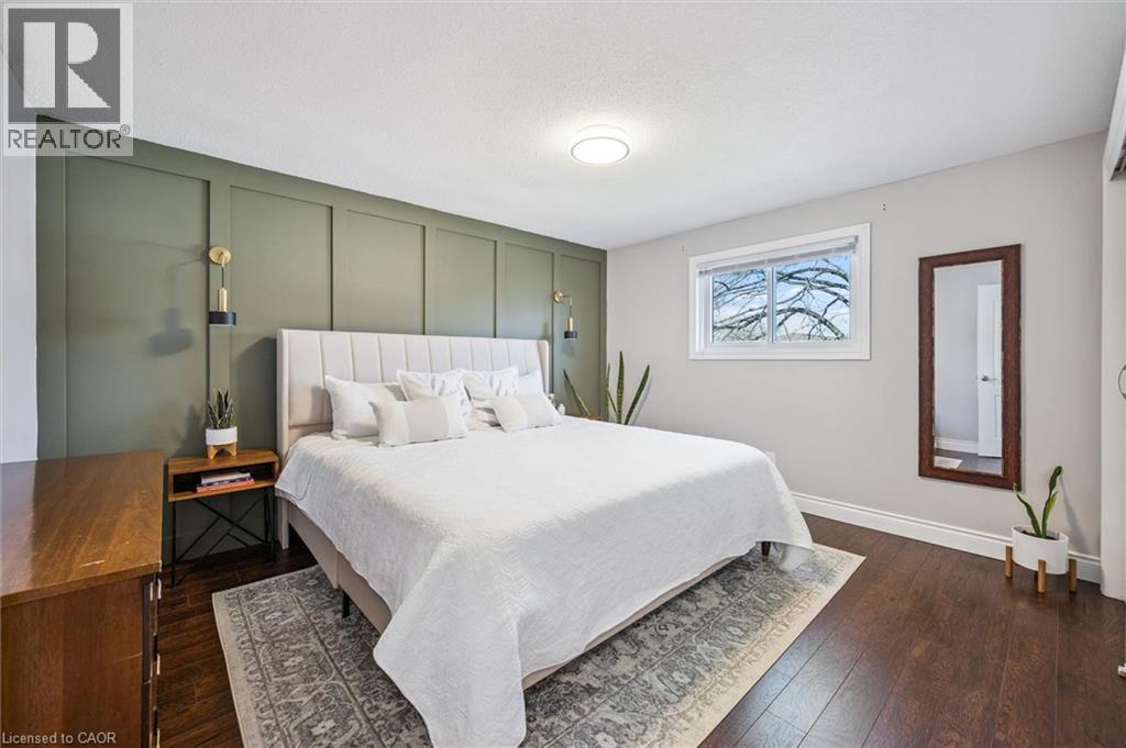 137 CEDAR CREST Street thumbnail 17