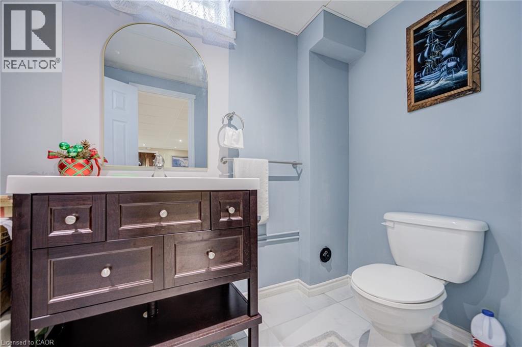 207 STOKE Drive thumbnail 43