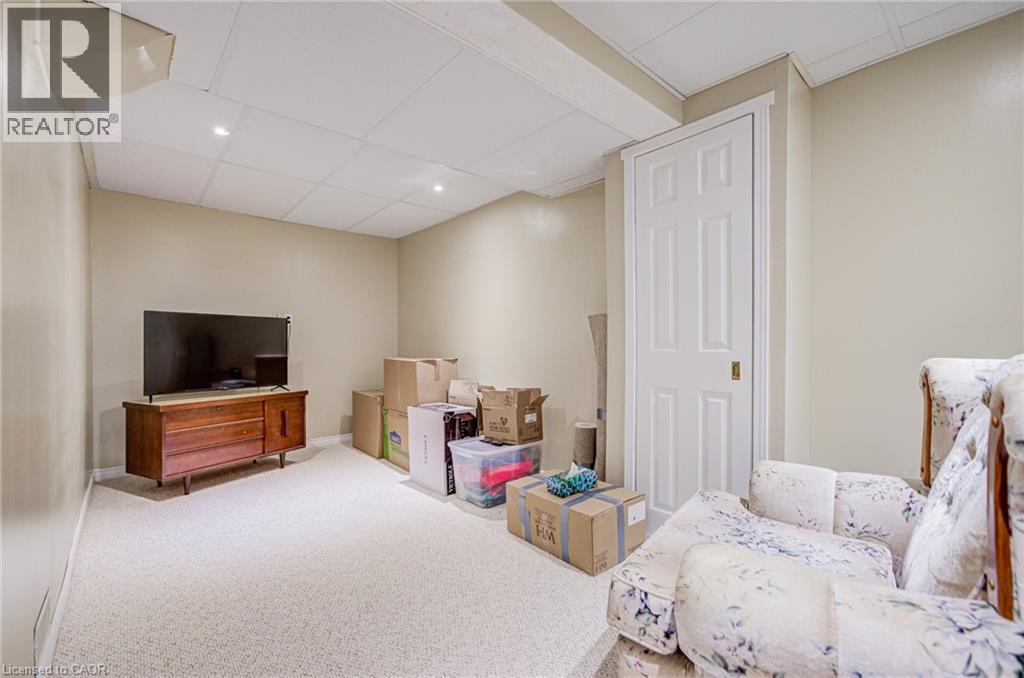 207 STOKE Drive thumbnail 40