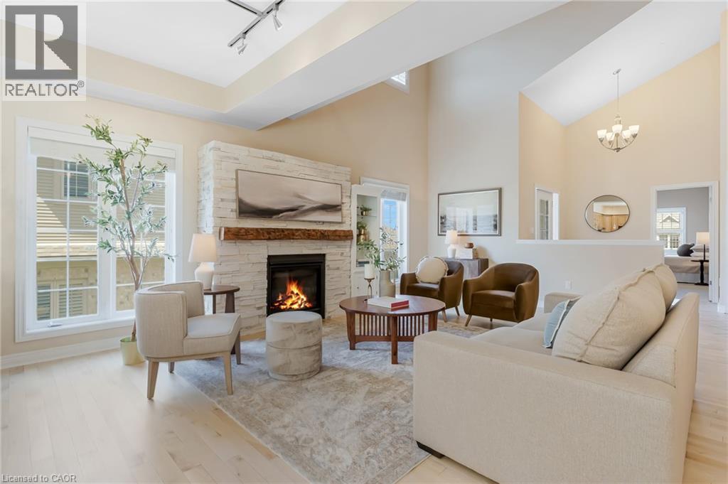 227 CHESTNUT HILL Crescent thumbnail 3