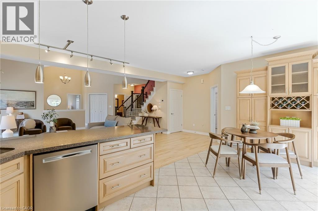 227 CHESTNUT HILL Crescent thumbnail 19