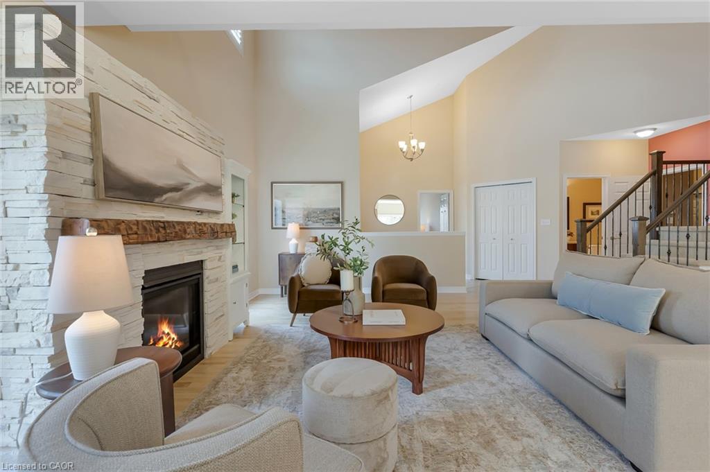 227 CHESTNUT HILL Crescent thumbnail 5