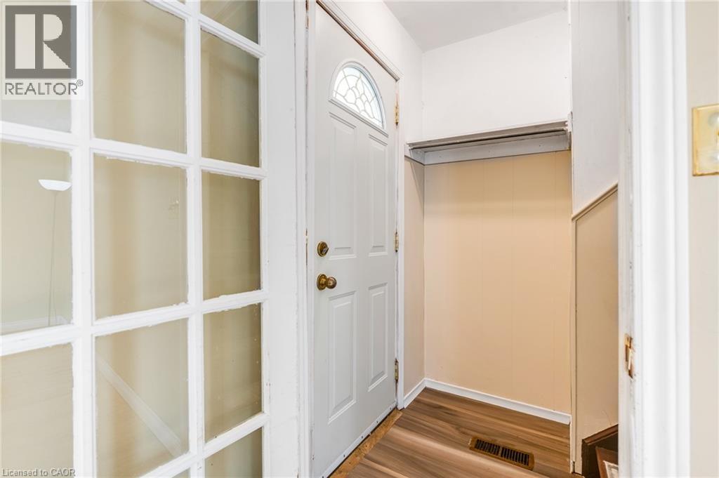 11 GORE Street thumbnail 5