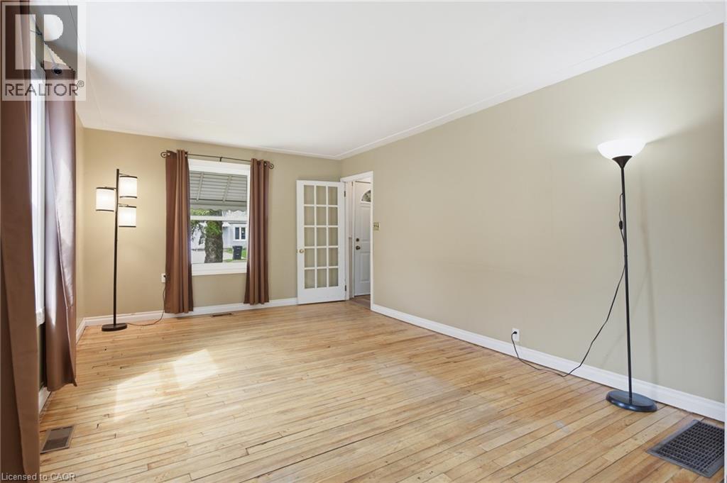 11 GORE Street thumbnail 9