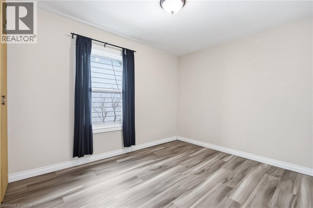 11 GORE Street thumbnail 17