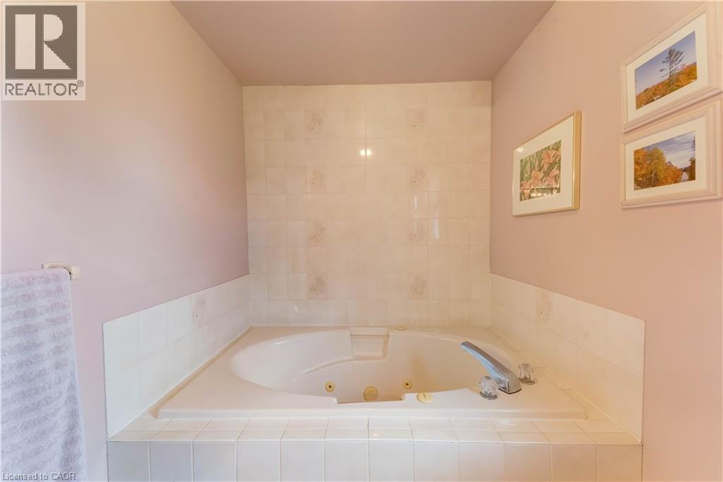 11 DARLINGTON Place thumbnail 32