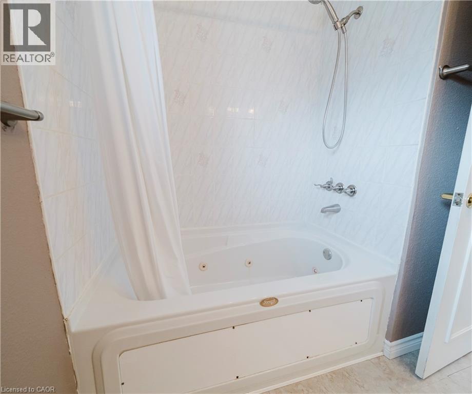 1209 VALENTINE Drive thumbnail 18