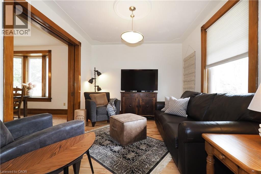 18 THERESA Street thumbnail 8