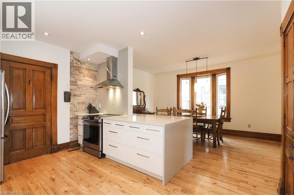 18 THERESA Street thumbnail 22