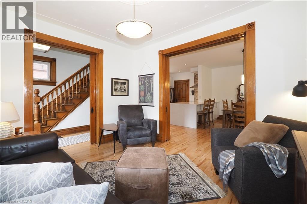 18 THERESA Street thumbnail 7