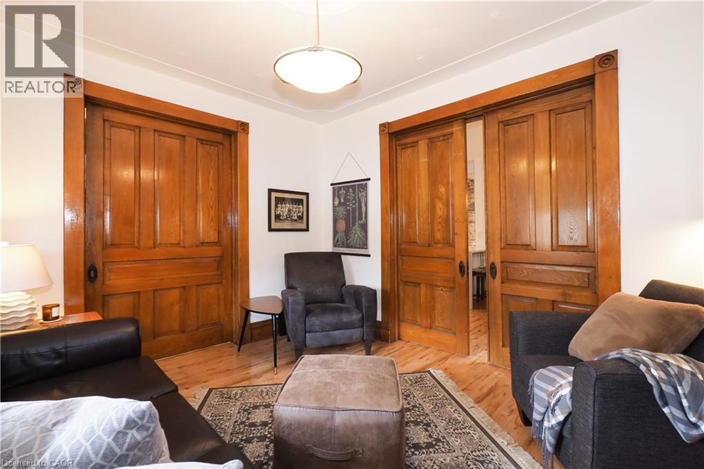 18 THERESA Street thumbnail 9