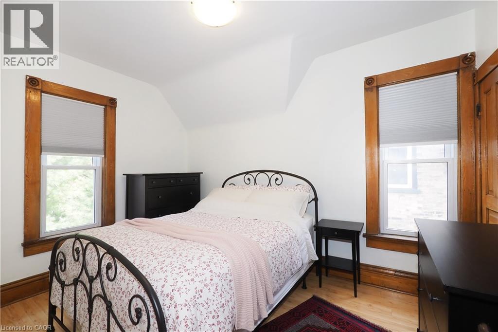 18 THERESA Street thumbnail 31