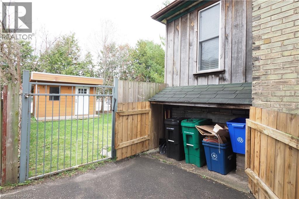 18 THERESA Street thumbnail 41