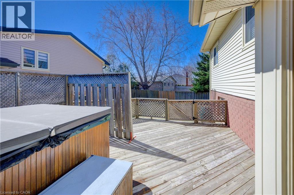 489 NORTHLAKE Drive thumbnail 37