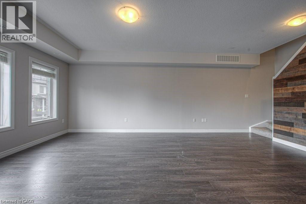 70 WILLOWRUN Drive Unit# F2 thumbnail 11