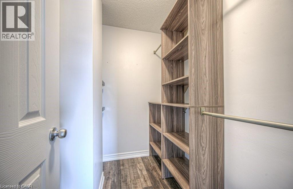 70 WILLOWRUN Drive Unit# F2 thumbnail 16