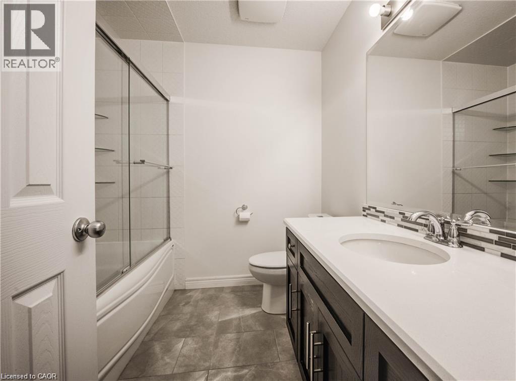 70 WILLOWRUN Drive Unit# F2 thumbnail 17