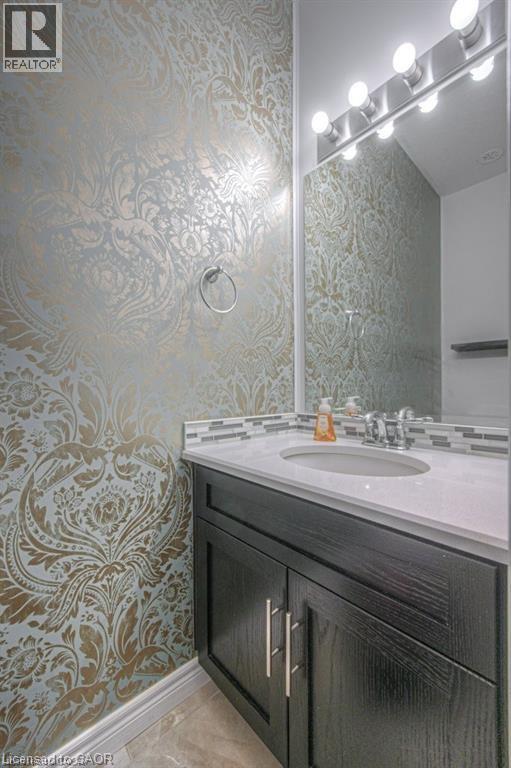 70 WILLOWRUN Drive Unit# F2 thumbnail 24