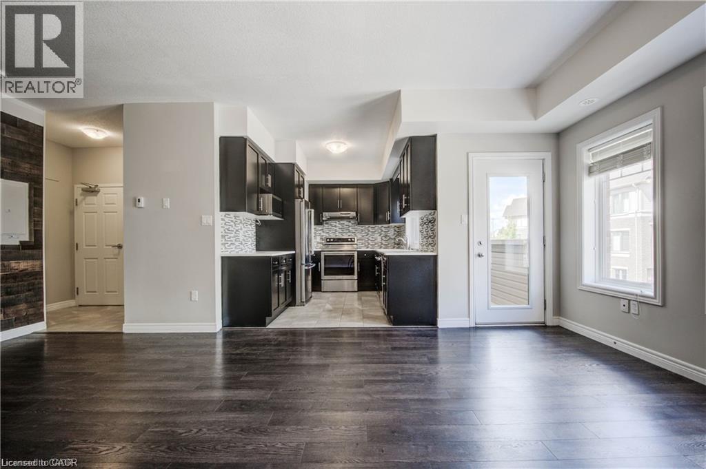 70 WILLOWRUN Drive Unit# F2 thumbnail 6