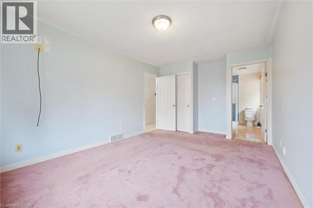 576 THORNDALE Drive thumbnail 14