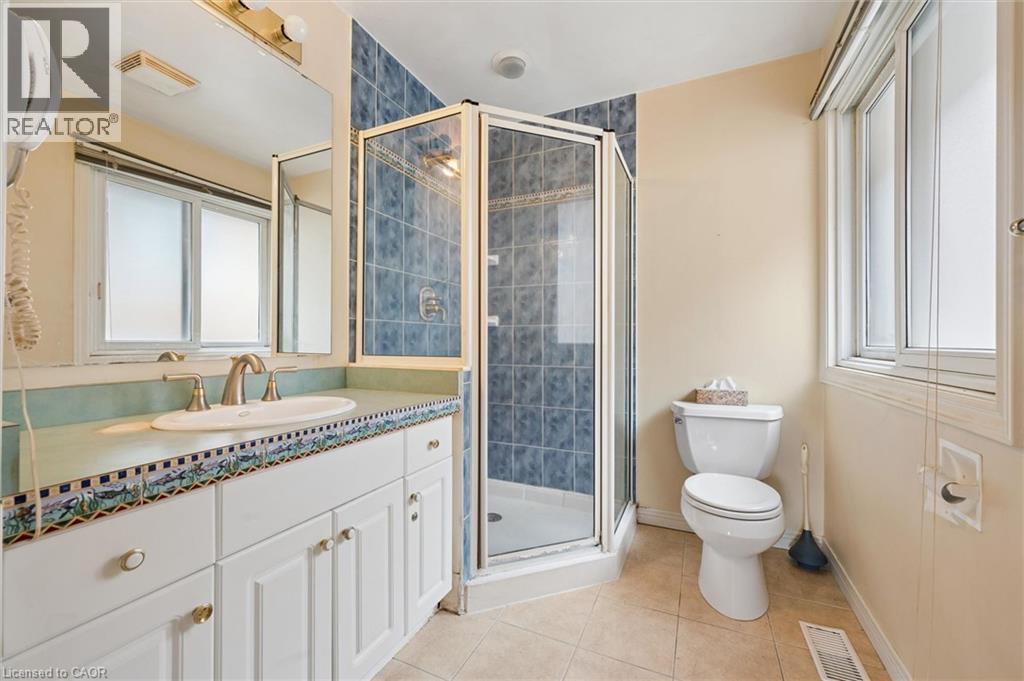 576 THORNDALE Drive thumbnail 15