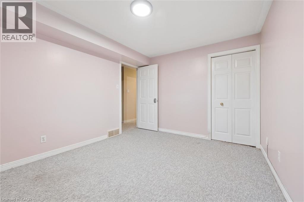 576 THORNDALE Drive thumbnail 21