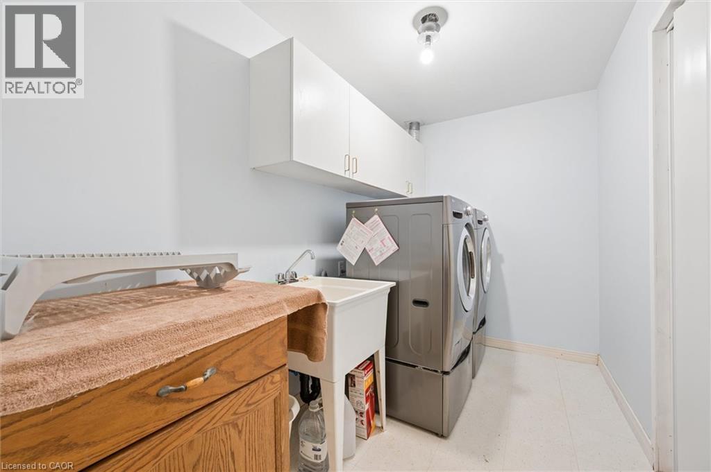 576 THORNDALE Drive thumbnail 23