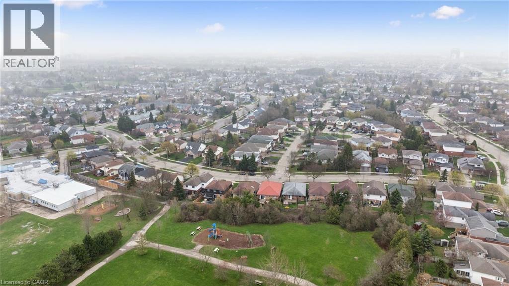 576 THORNDALE Drive thumbnail 36