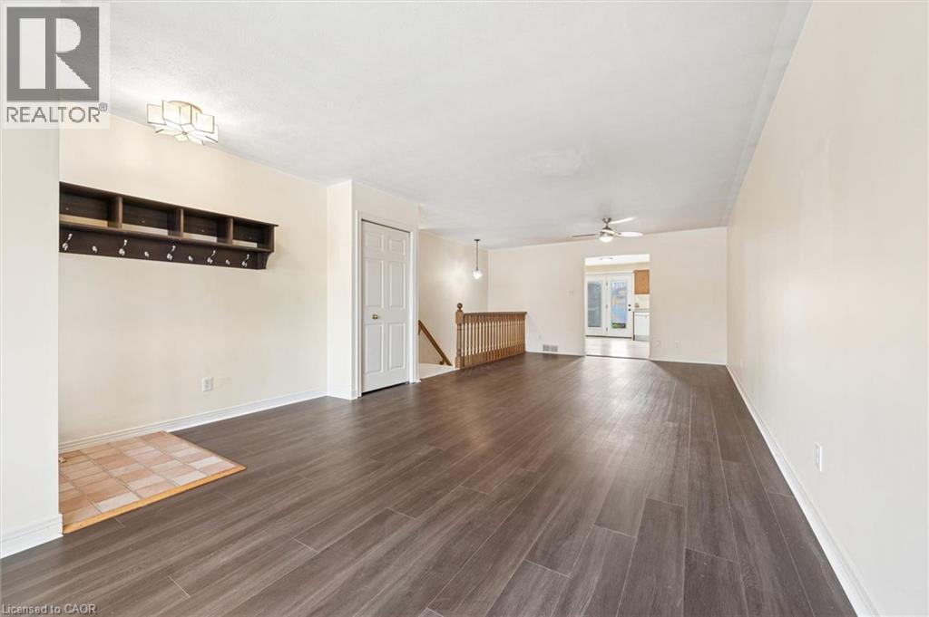 576 THORNDALE Drive thumbnail 7