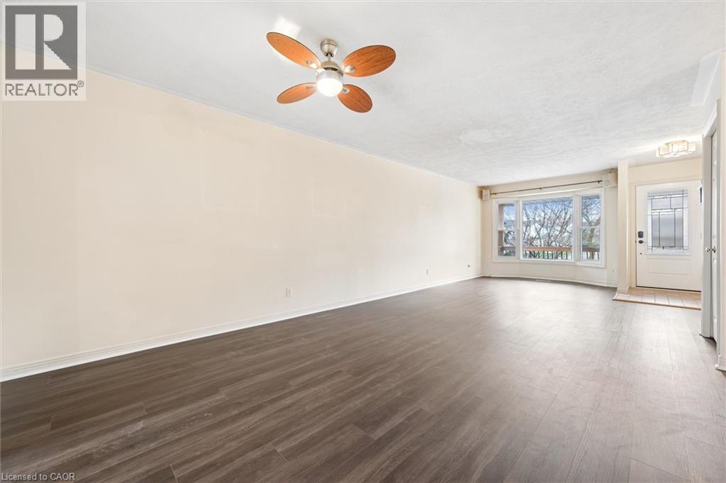 576 THORNDALE Drive thumbnail 9