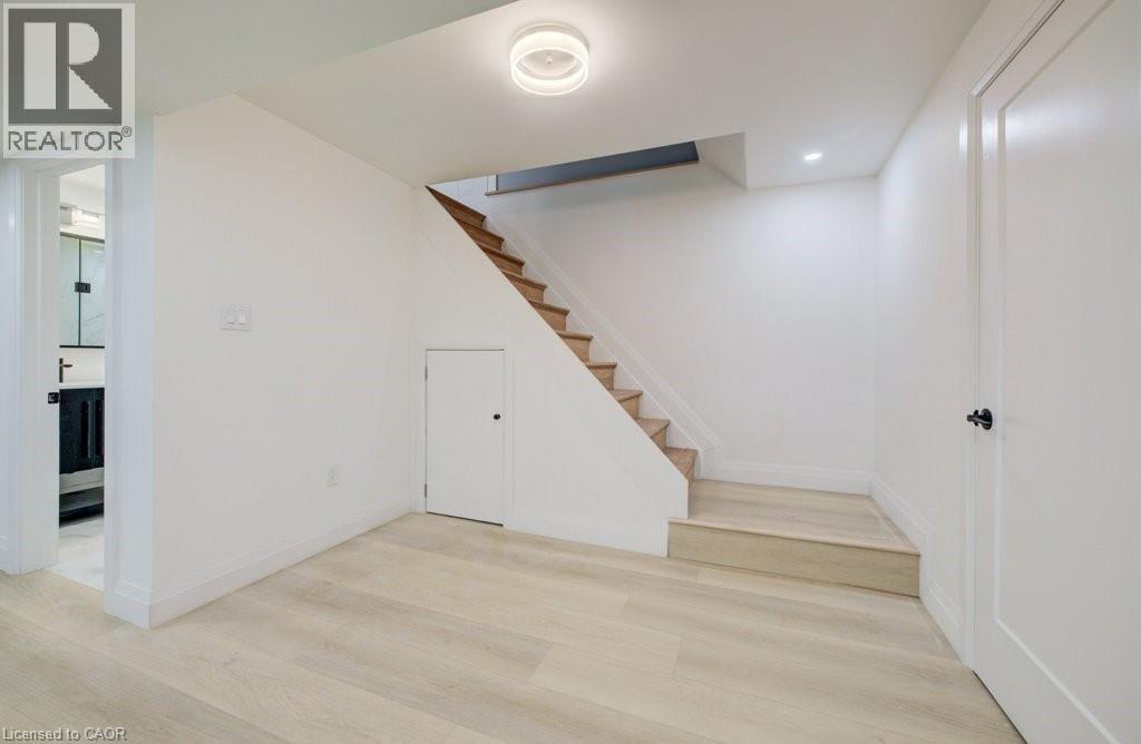 328 THE COUNTRY Way thumbnail 29