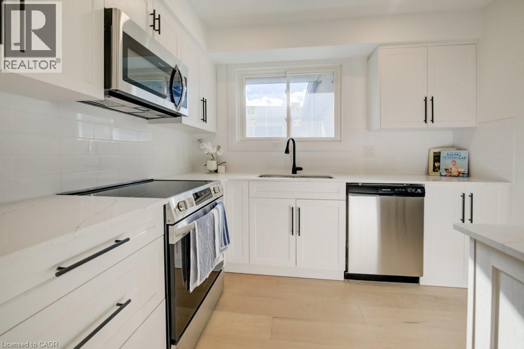 328 THE COUNTRY Way thumbnail 9