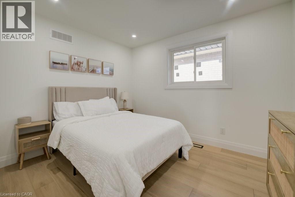 328 THE COUNTRY Way thumbnail 19