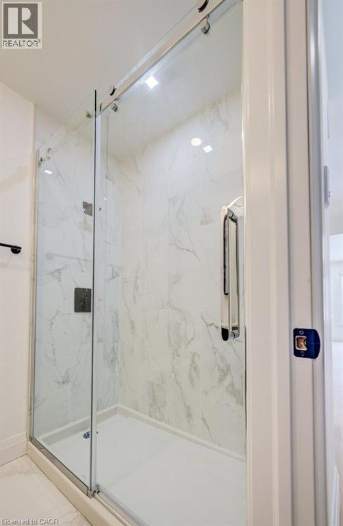 328 THE COUNTRY Way thumbnail 22