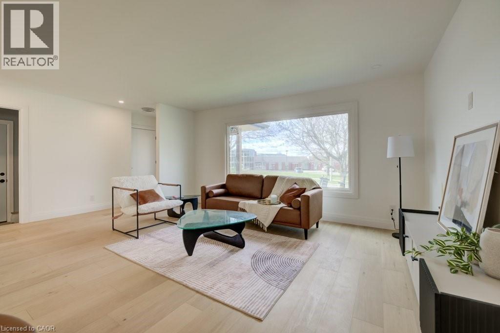 328 THE COUNTRY Way thumbnail 13