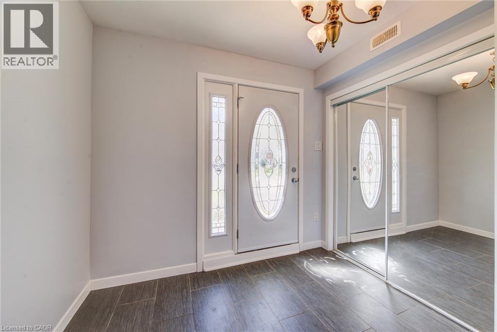 114 DALEGROVE Drive thumbnail 3