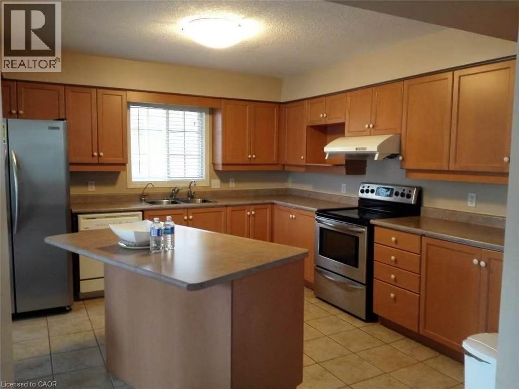 350 HAVENDALE Crescent thumbnail 2