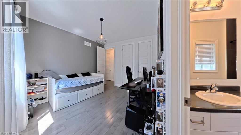 102 DEER CREEK Street thumbnail 34