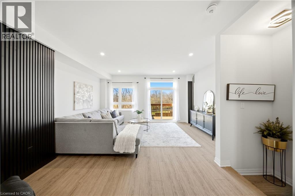 51 SPARROW Avenue Unit# 15 thumbnail 12