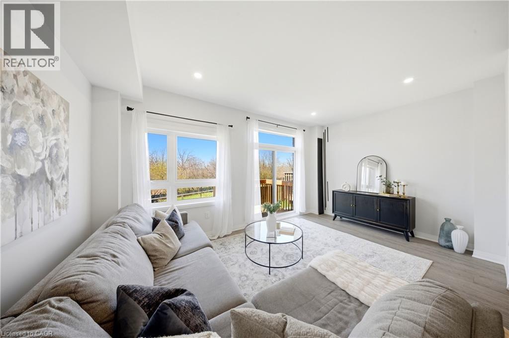 51 SPARROW Avenue Unit# 15 thumbnail 13