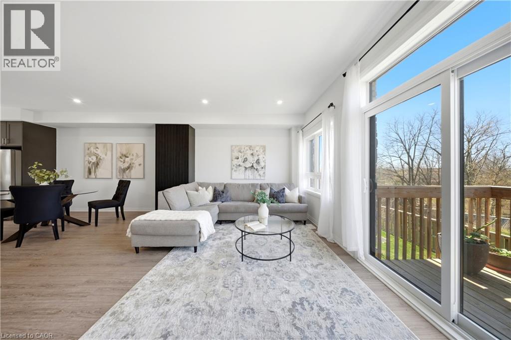 51 SPARROW Avenue Unit# 15 thumbnail 15