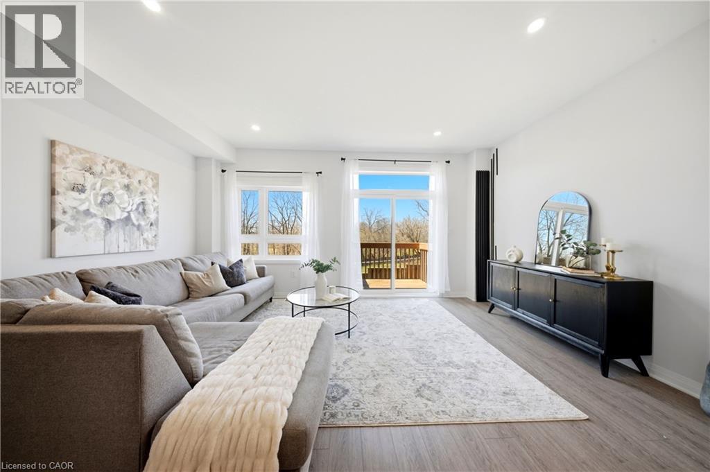 51 SPARROW Avenue Unit# 15 thumbnail 16