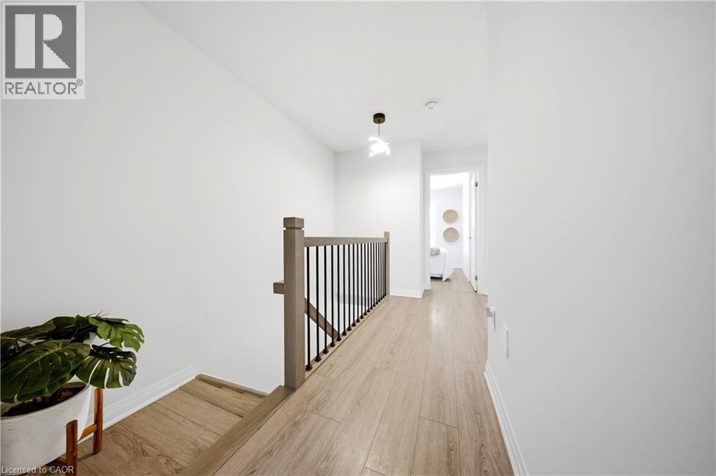 51 SPARROW Avenue Unit# 15 thumbnail 27