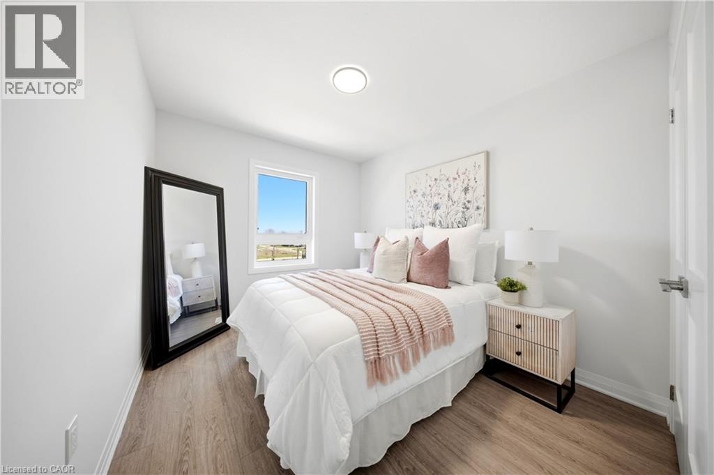 51 SPARROW Avenue Unit# 15 thumbnail 33