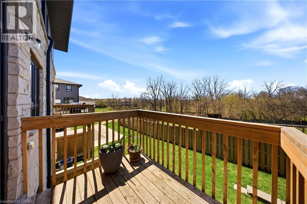 51 SPARROW Avenue Unit# 15 thumbnail 37