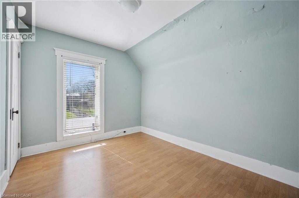 115 ALLEN Street E thumbnail 15