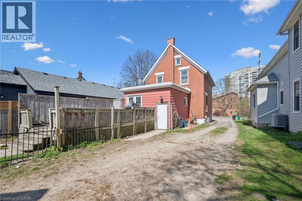 115 ALLEN Street E thumbnail 30