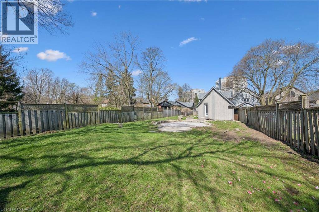 115 ALLEN Street E thumbnail 28