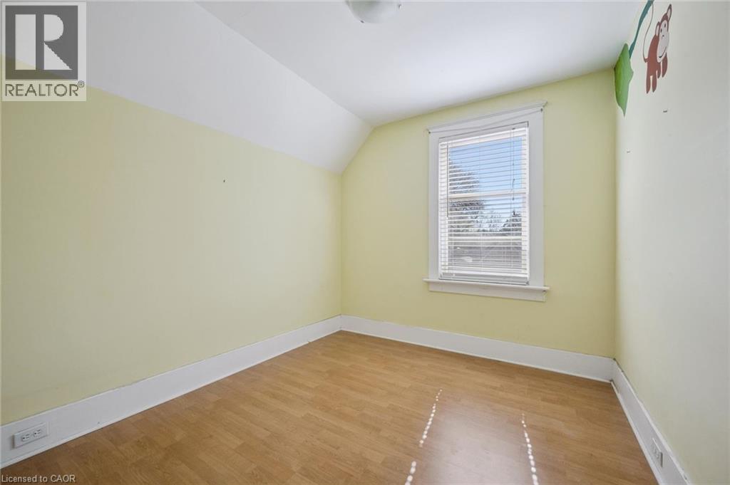 115 ALLEN Street E thumbnail 17