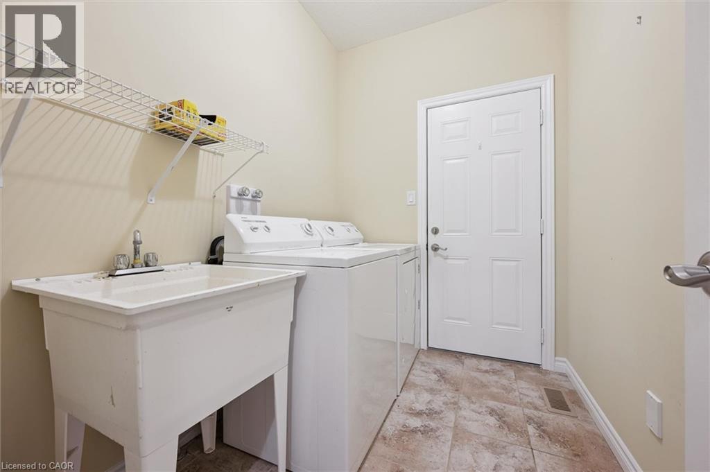 149 DEVONSHIRE Drive thumbnail 35